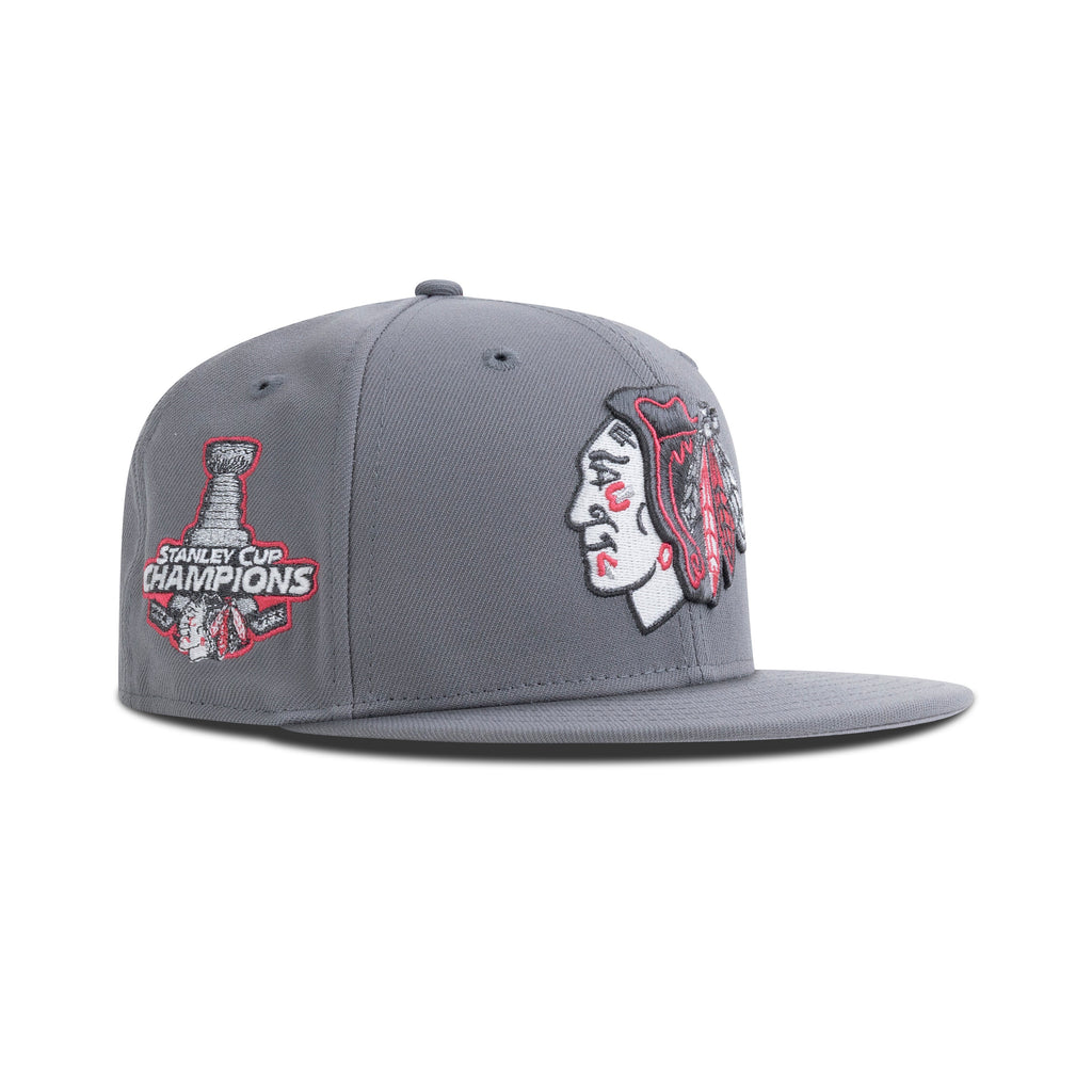 New Era Chicago Blackhawks Fitted Gray Bottom "Storm Gray Metallic Black Pearl GS Red" (2015 Stanley Cup Champions Embroidery)