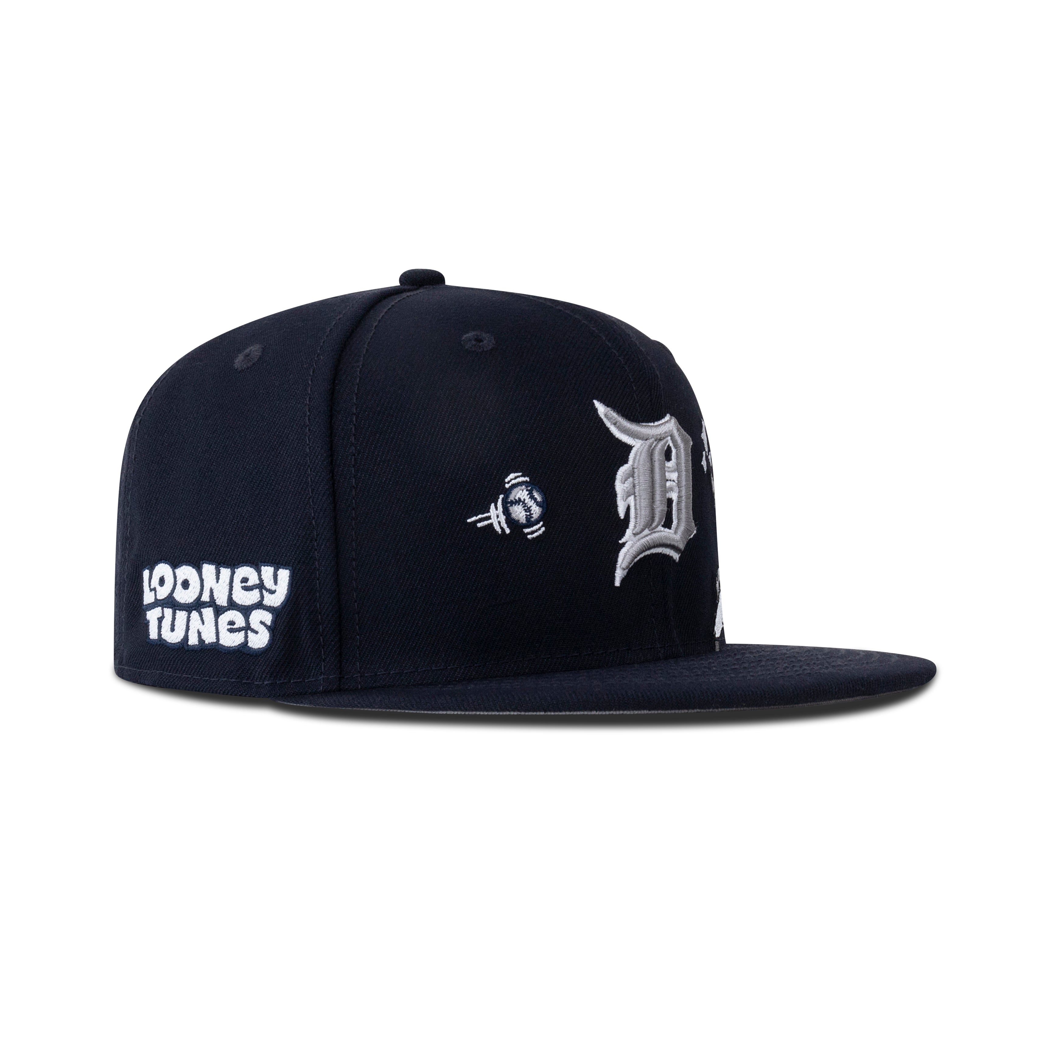 New Era Detroit Tigers Fitted Grey Bottom "Navy Silver" (Looney Tunes Embroidery)