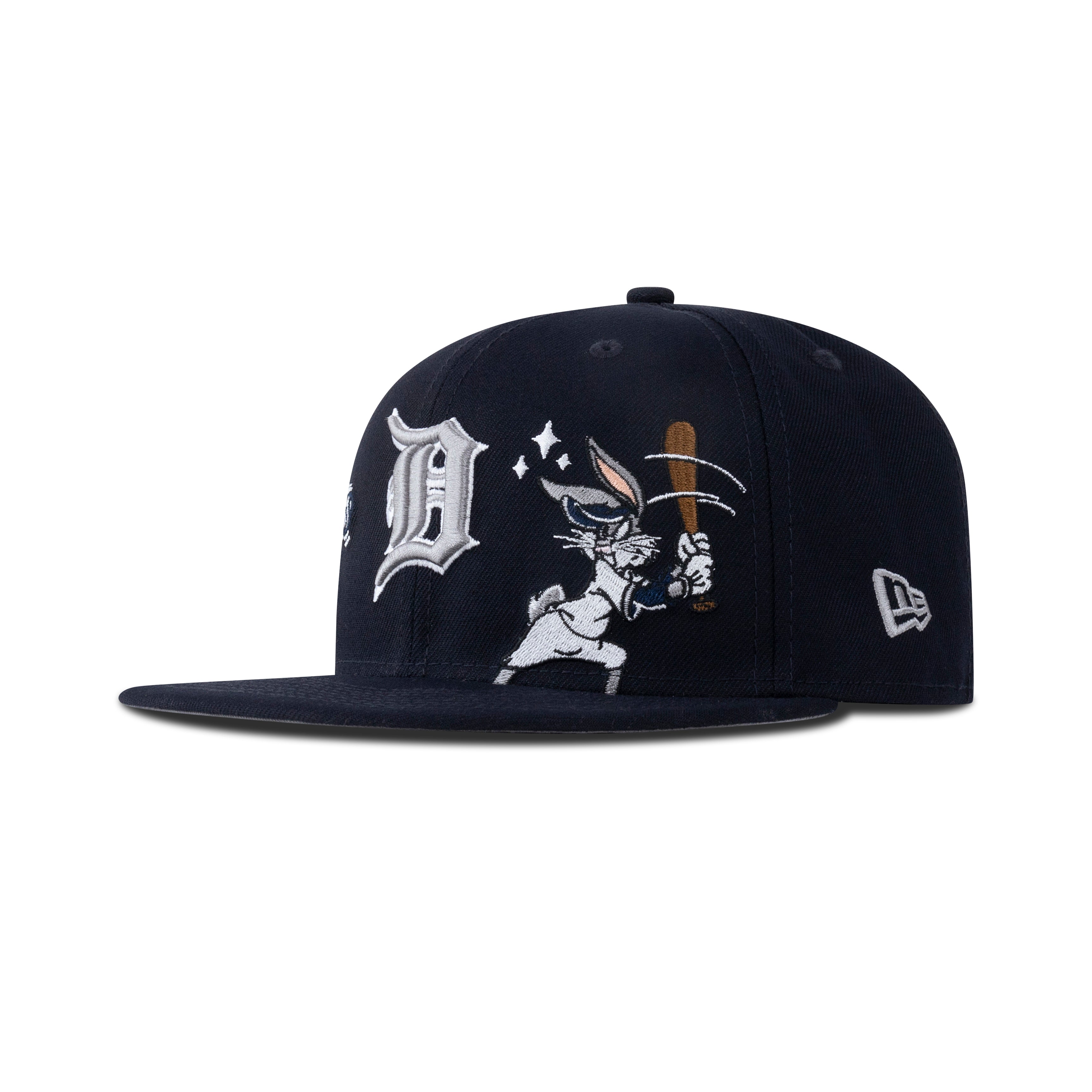 New Era Detroit Tigers Fitted Grey Bottom "Navy Silver" (Looney Tunes Embroidery)