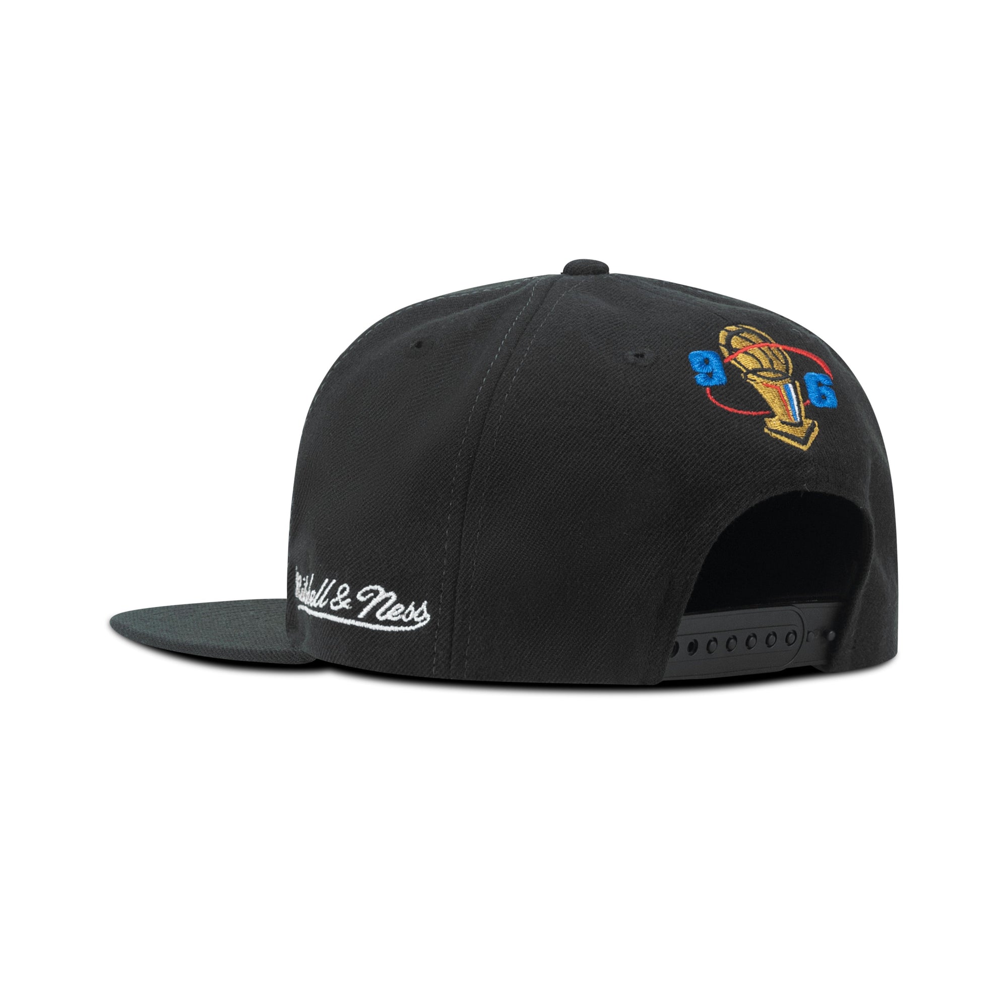 Mitchell & Ness NBA 96 Chicago Bulls Champions Wave Snapback "Black Red Gold"