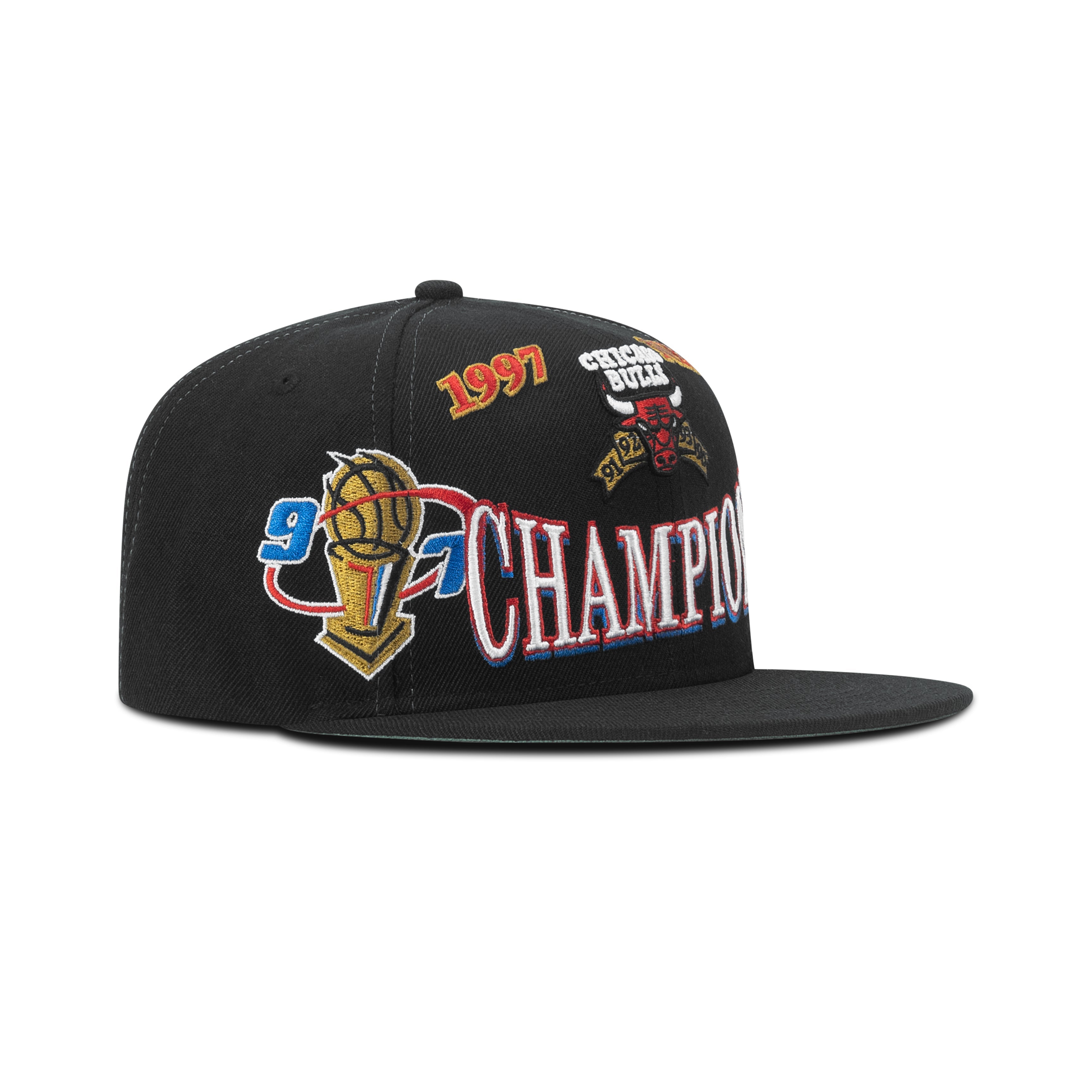 Mitchell Ness NBA 97 Chicago Bulls Champions Snapback Black White R Dome Peace