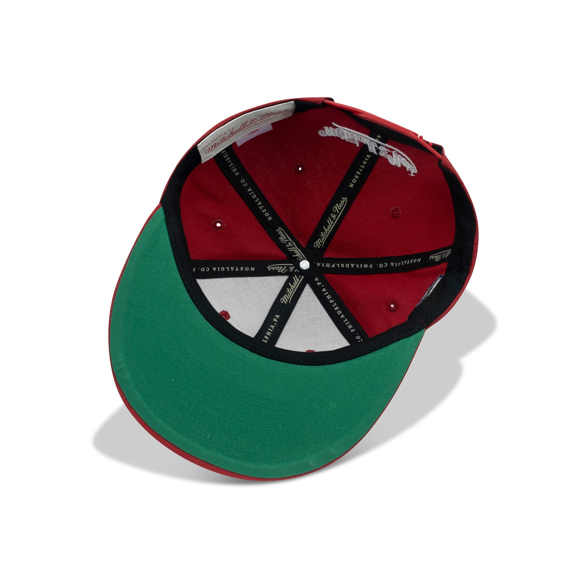 Mitchell & Ness Chicago Bulls Snapback Green Bottom "Red Black" (Eastern Conference Patch Embroidery)