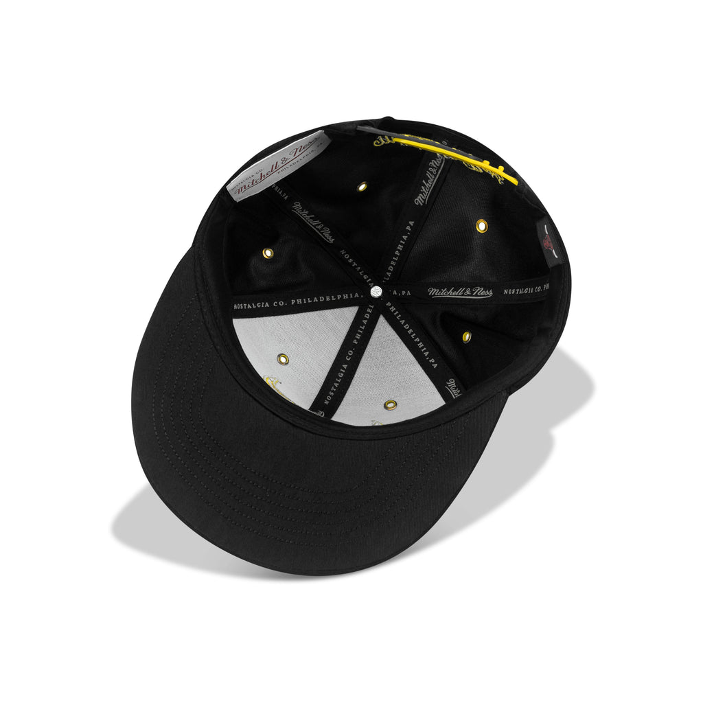 Mitchell & Ness Chicago Bulls NBA Day 4 Snapback Black Bottom "Black Yellow"