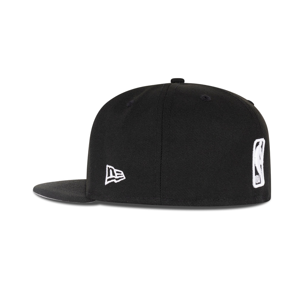 New Era New York Knicks Basketball Logo Fitted Grey Bottom "Black White"