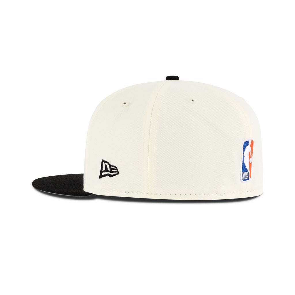 New Era New York Knicks Fitted Gray Bottom "Chrome Black Orange" (NBA 25-26 Champions Embroidery)