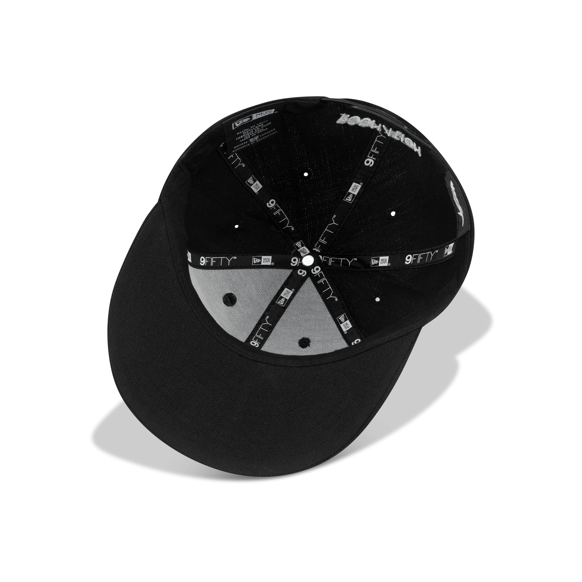 New Era Roc Nation The Crown Original Snapback Black Bottom "Black White Red"