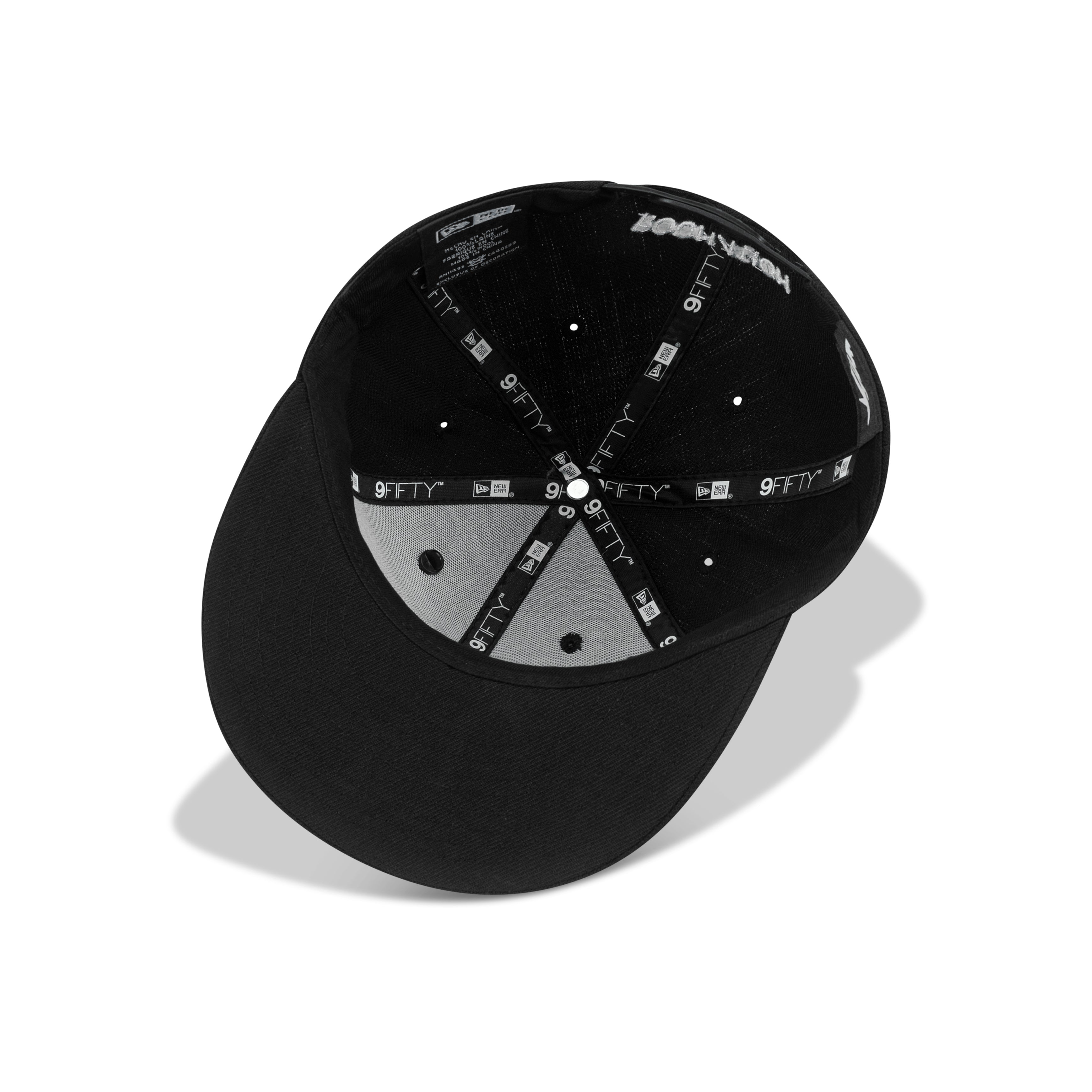 New Era Roc Nation The Crown Original Snapback Black Bottom "Black White Red"