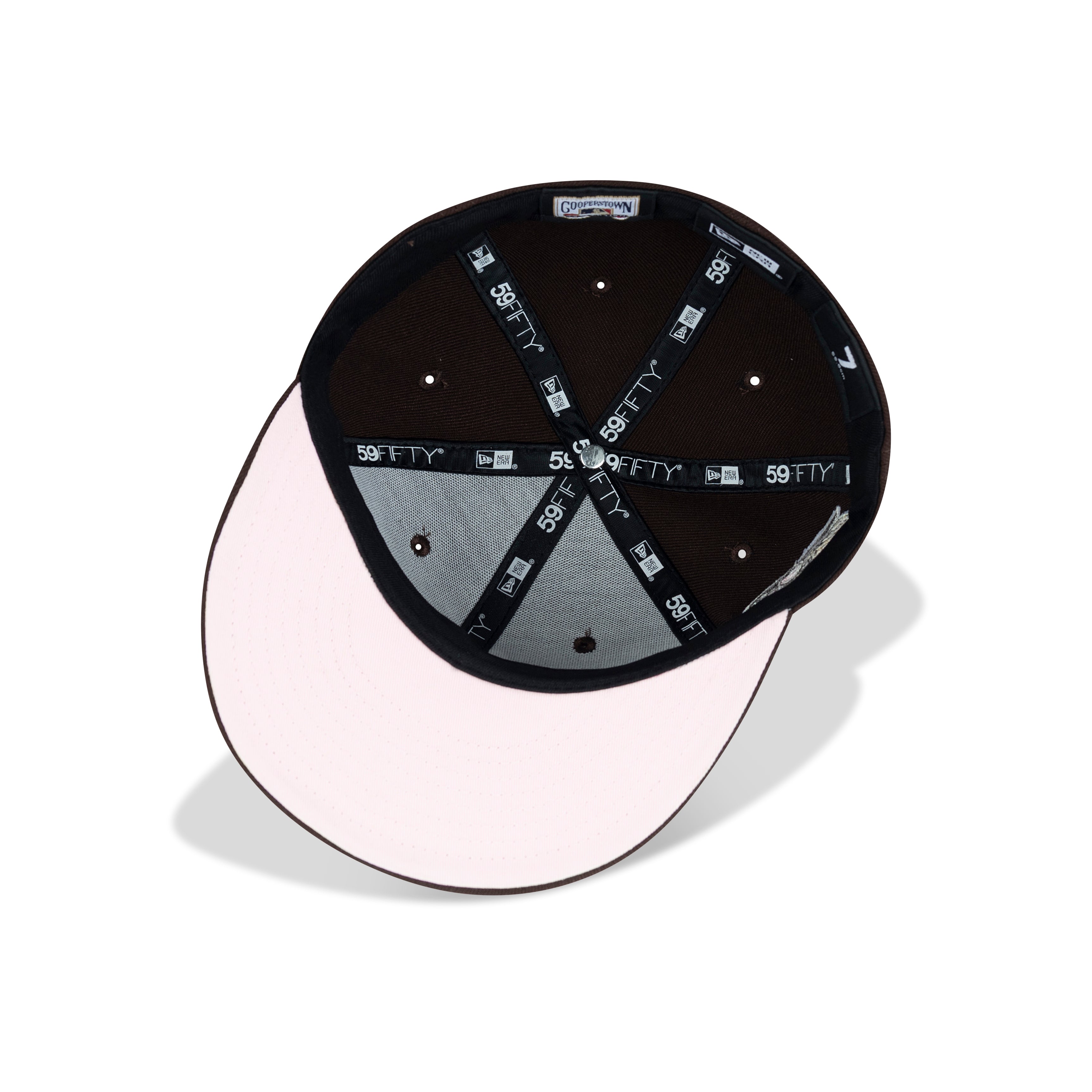 New Era New York Yankees Fitted Pink Bottom "Dark Brown Pink" (2000 World Series Embroidery)