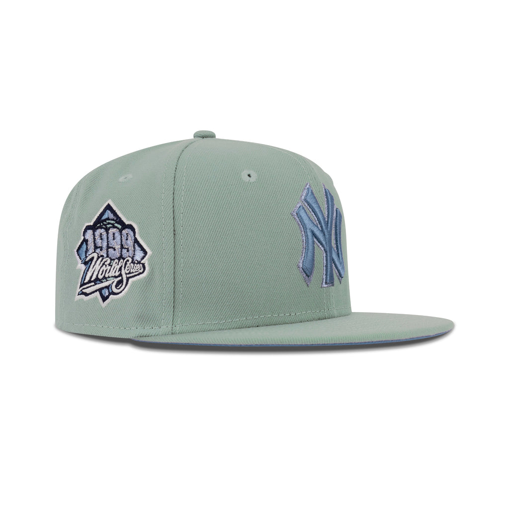 New Era New York Yankees Fitted Sky Bottom "Everest Green Sky" (1999 World Series Embroidery)