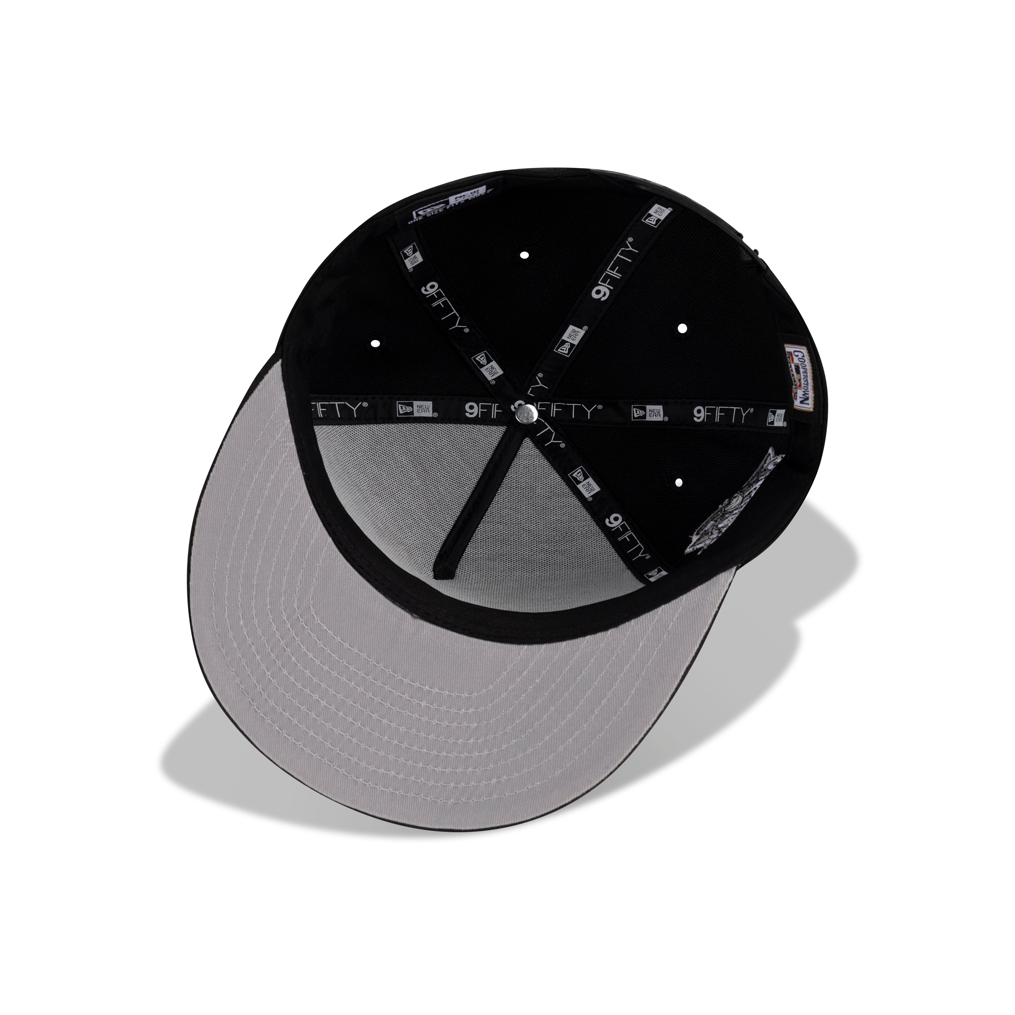 New Era New York Yankees A-Frame Snapback Grey Bottom "Black White" (2000 World Series Embroidery)