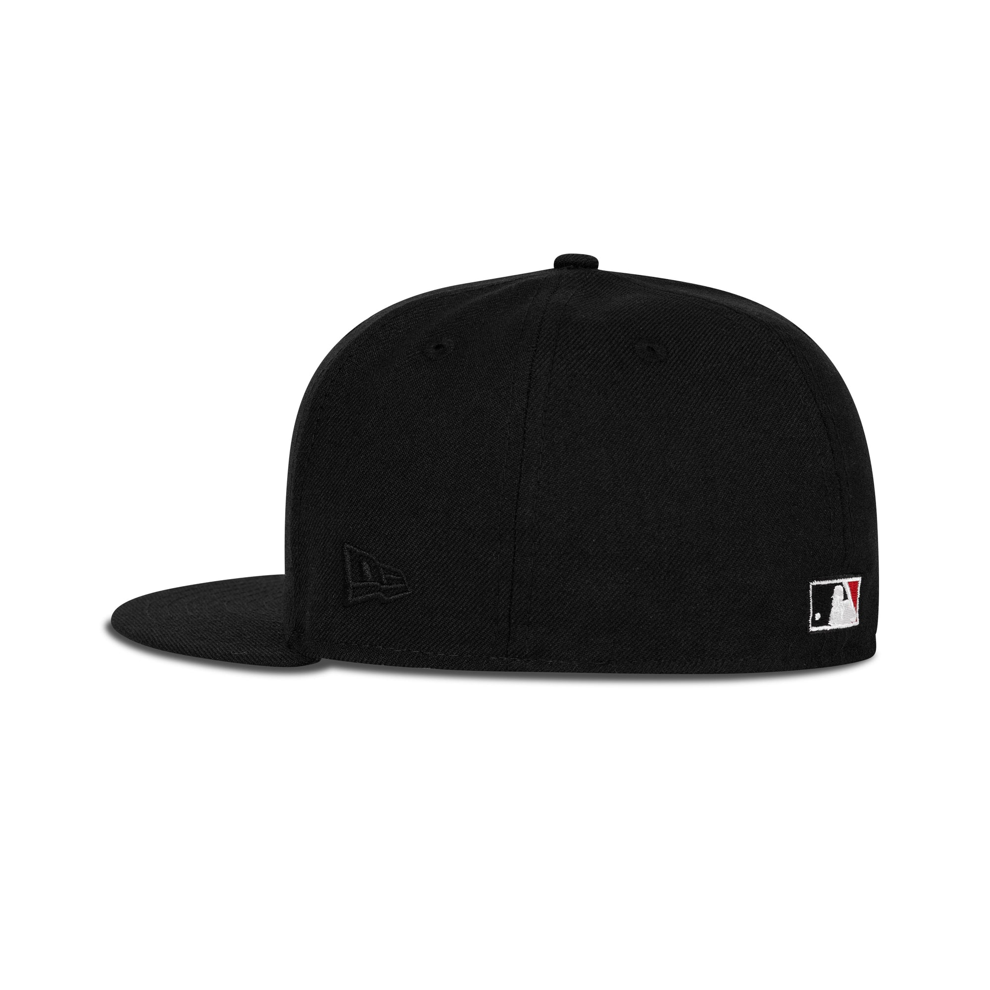 New Era Chicago White Sox Fitted Red Bottom "Black White" (2005 World Series Embroidery)