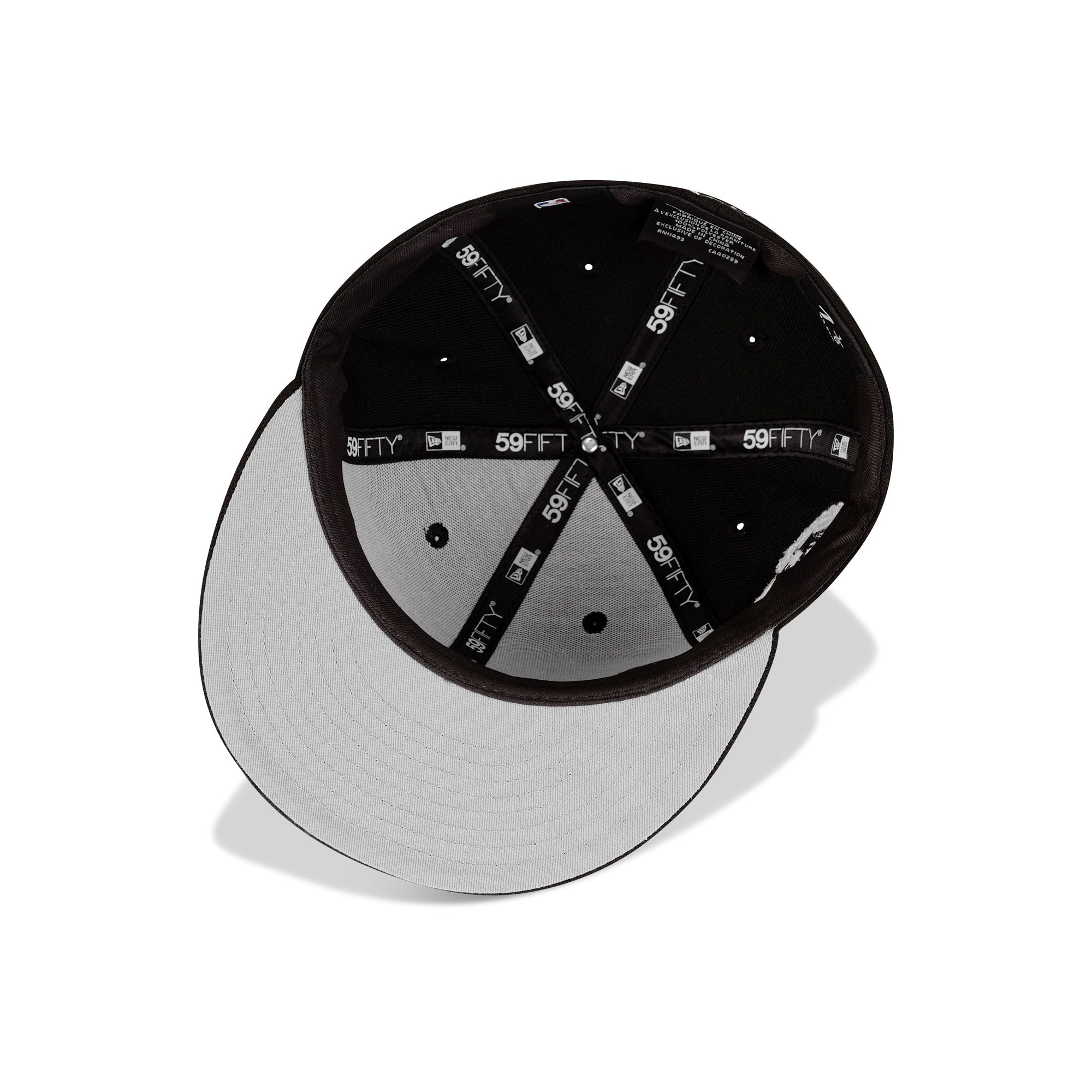 New Era  Brooklyn Nets Fitted Grey Bottom "Black White" (NY Brooklyn Bridge Embroidery)